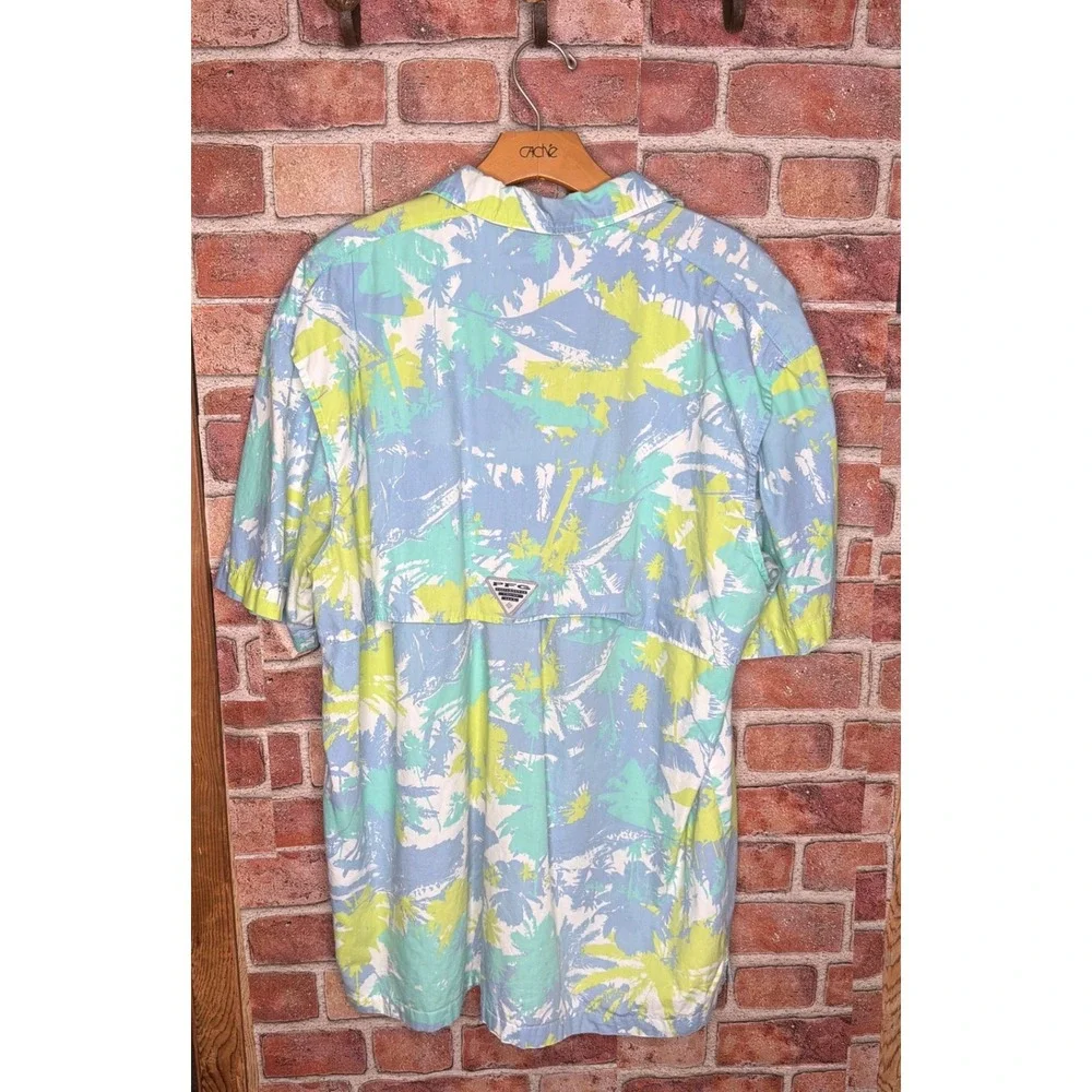 Columbia Mens PFG Fishing Shirt Blue Green Tropical Palm Tree Print Short Sleeve